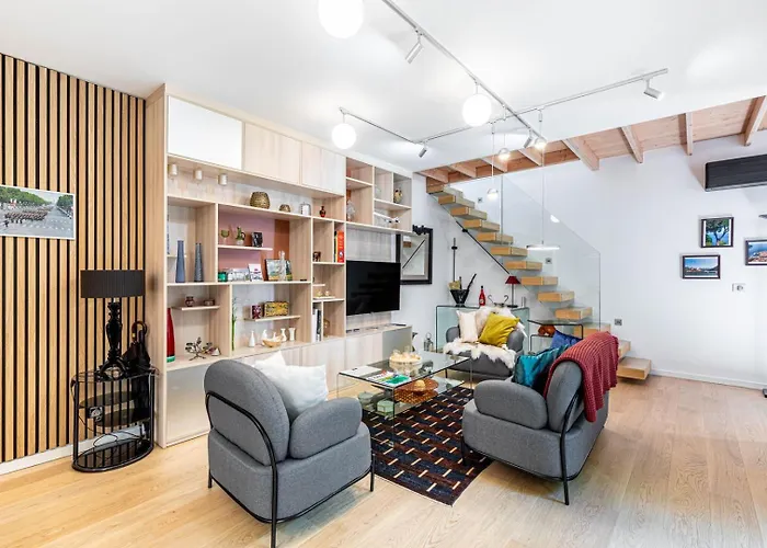 Guestready - Spacieux Apt. Avec Cour Privative Appartement Parijs